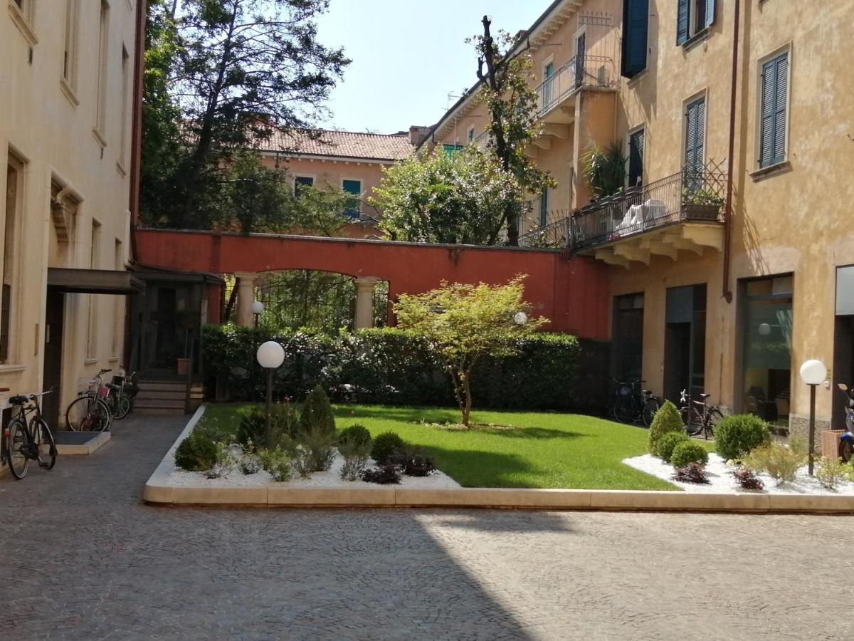 Castle View Lodge Intero Appartamento Verona Centro Storico מראה חיצוני תמונה
