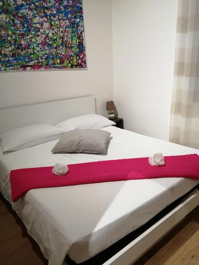 Castle View Lodge Intero Appartamento Verona Centro Storico מראה חיצוני תמונה