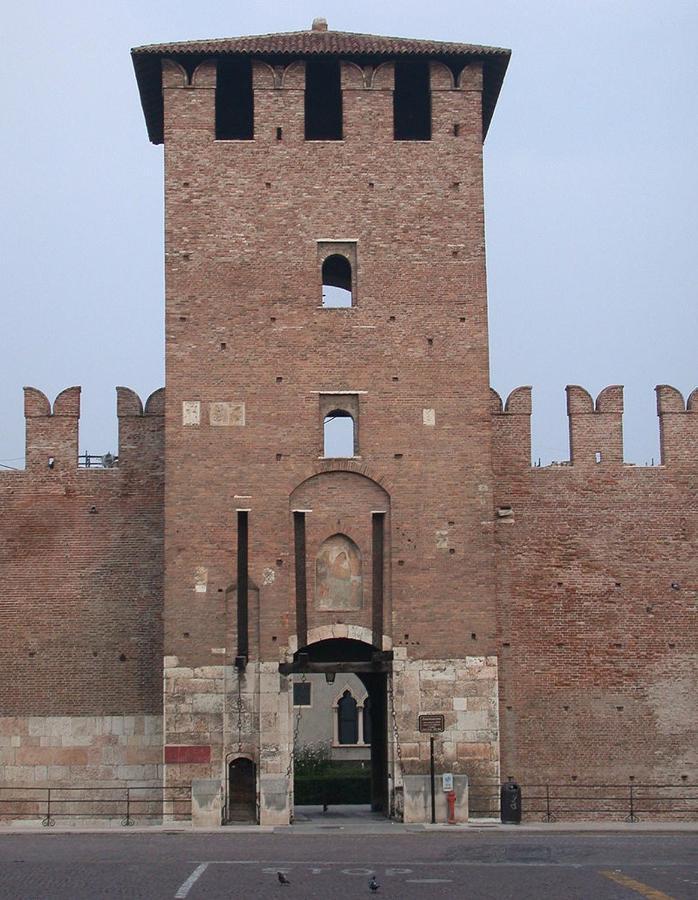 Castle View Lodge Intero Appartamento Verona Centro Storico מראה חיצוני תמונה